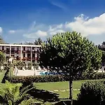 Pierre & Les Jardins Ombrages Apartahotel Mandelieu
