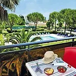 아파트호텔 Pierre & Les Jardins Ombrages 망들리유 라 나플