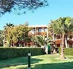 Pierre & Les Jardins Ombrages 아파트호텔 3*