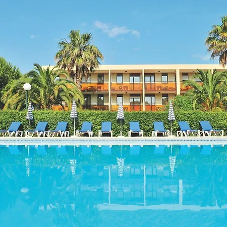 Apartmanhotel Pierre & Les Jardins Ombrages Mandelieu