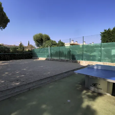 Pierre & Les Jardins Ombrages מלון דירות 3*