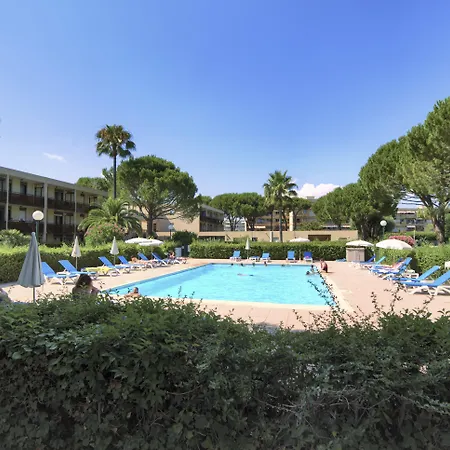 Pierre & Les Jardins Ombrages 3*