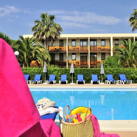 Pierre & Les Jardins Ombrages מלון דירות 3*