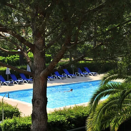 Pierre & Les Jardins Ombrages 3* מאנדליה-לה-נאפול