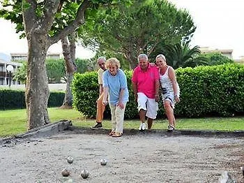 Aparthotel Pierre & Les Jardins Ombrages