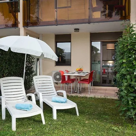 Pierre & Les Jardins Ombrages מאנדליה-לה-נאפול