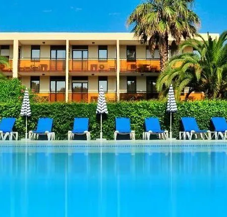 Pierre & Les Jardins Ombrages