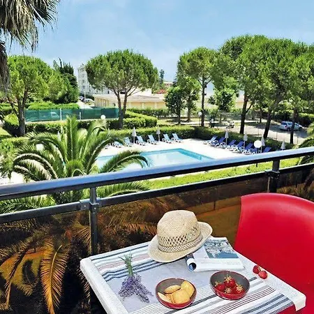 Pierre & Les Jardins Ombrages 3*