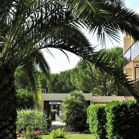 Pierre & Les Jardins Ombrages Aparthotel