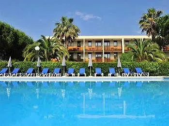 Pierre & Les Jardins Ombrages 3*
