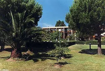 Pierre & Les Jardins Ombrages Aparthotel Mandelieu-la-Napoule