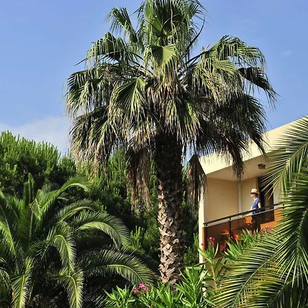 Pierre & Les Jardins Ombrages Aparthotel Mandelieu-la-Napoule