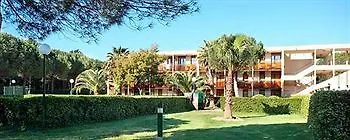 Pierre & Les Jardins Ombrages Aparthotel 3*